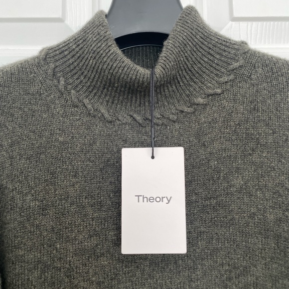 New THEORY 100% Cashmere Whipstitch Turtleneck Sweater size S - Picture 5 of 10